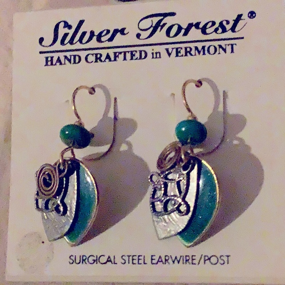 NWT Silver Forest Hand Crafted in Vermont surgical steel earwire/post